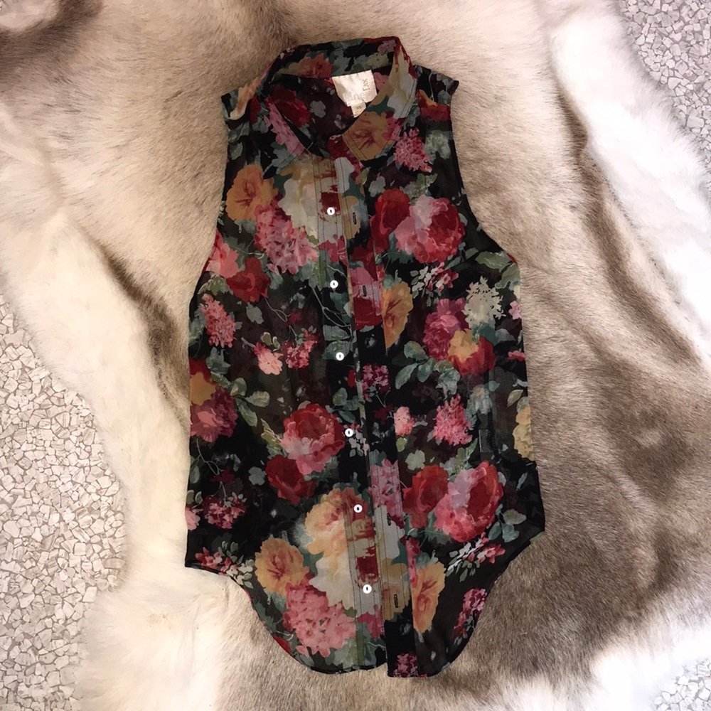 Line & Dot Floral Blouse